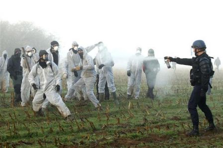 valogne-manif-anti-nucleaire.jpg